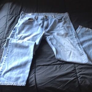 Levi’s blue jeans 38/32